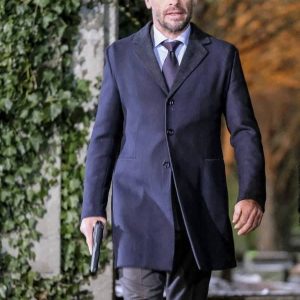 Paul Blackthorne Wearing Blue Wool Coat In Arrow as Quentin Lance