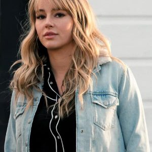 Actress Hassie Harrison Wearing Denim Jacket In Yellowstone Meaner Than Evil as Laramie