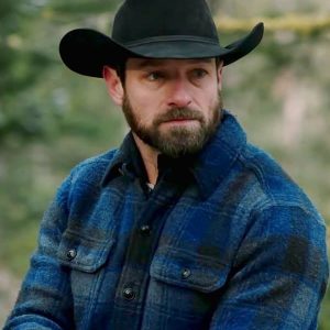 Ian Bohen Wearing Blue flannel fabric Jacket In Yellowstone as Ryan